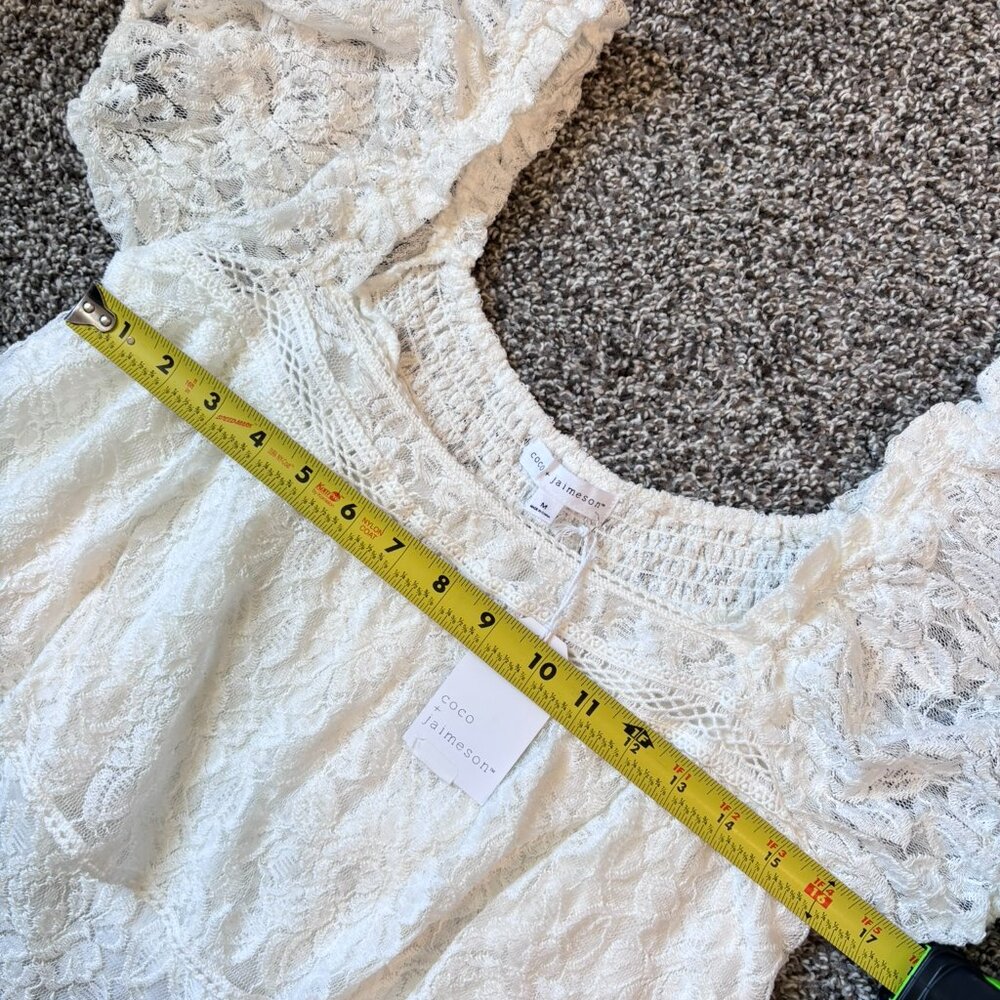 Coco + Jaimeson  junior lined blouse size Medium - White/Ivory with lace NWT - Picture 4 of 6